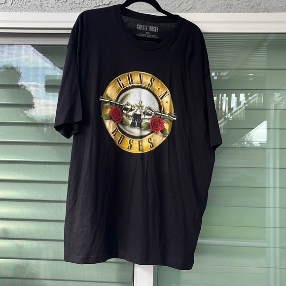 GUNS &ROSES BLACK T-SHIRT SIZE XXL NWOT. Excellent condition - Picture 1 of 5